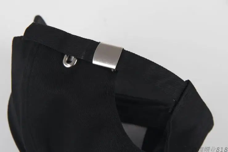 Boné Chains ⊹ ࣪ ˖