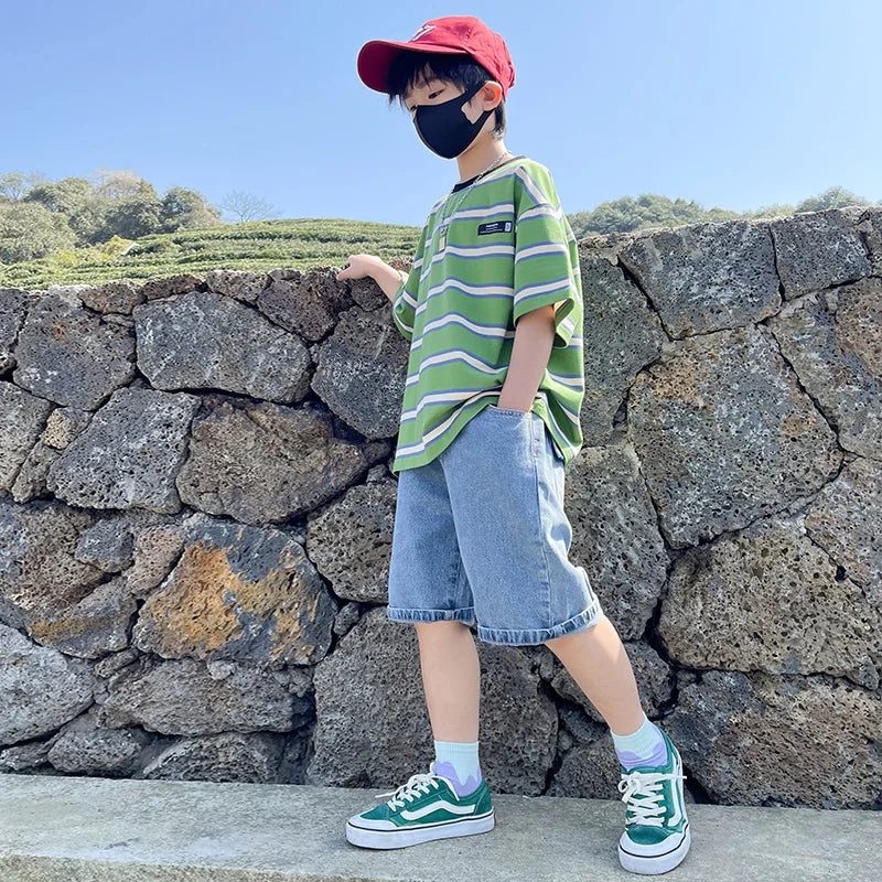 Conjunto Camiseta Listrada e Shorts Jeans Infantil