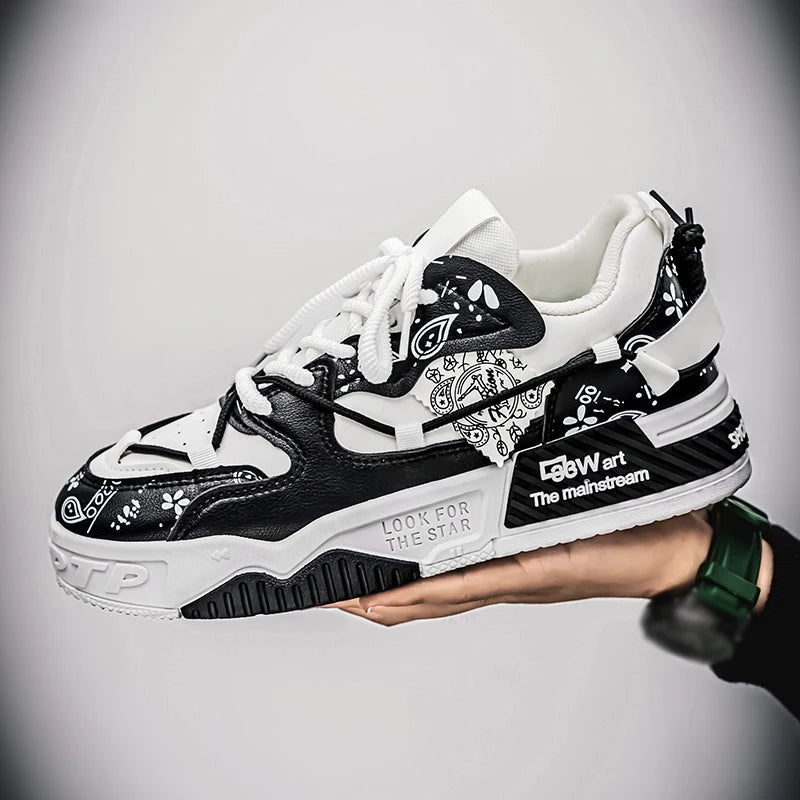 Baskets noires et blanches